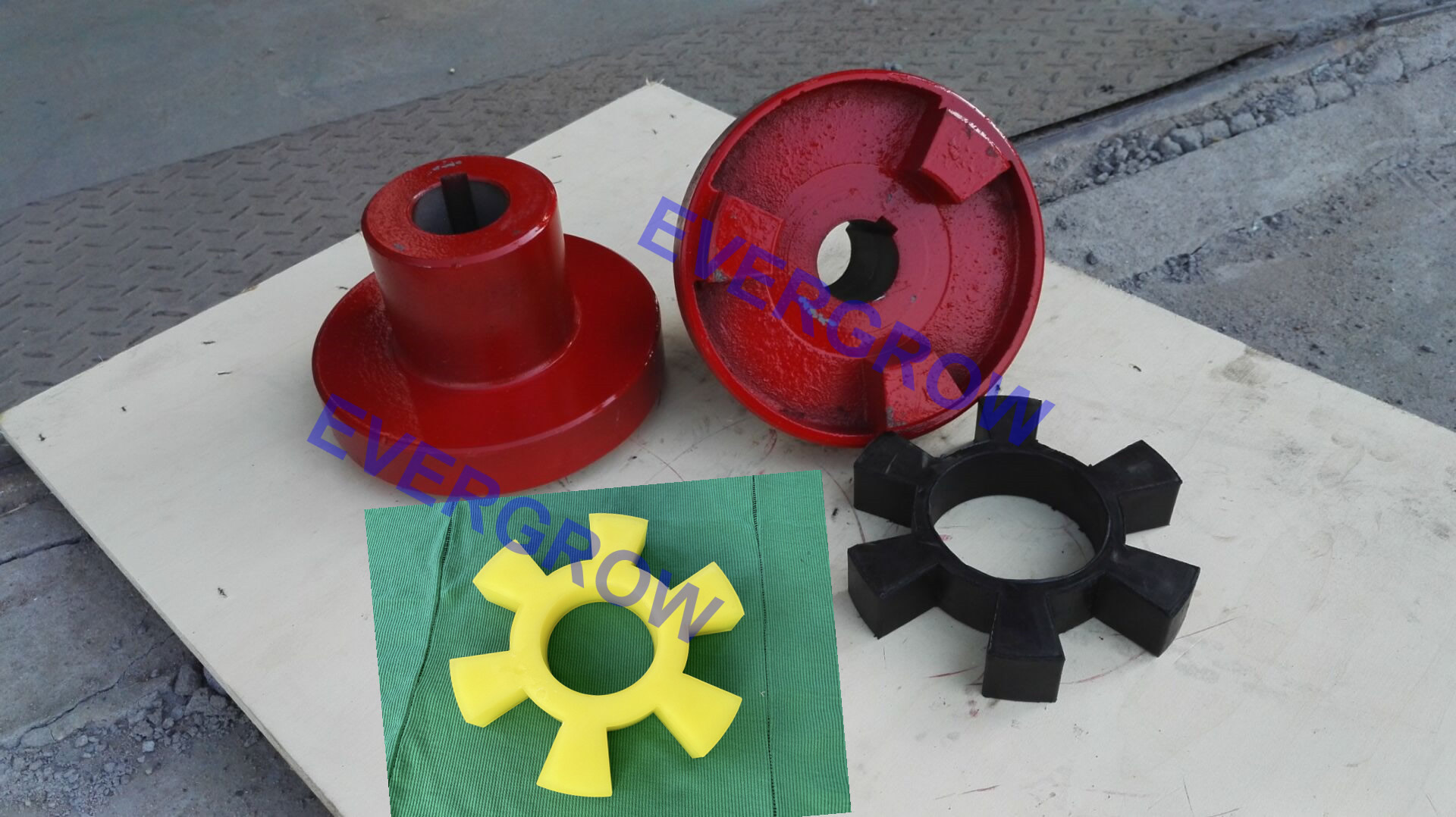 Coupling for EG-250 Centrifugal Pumps And The Electric Motor